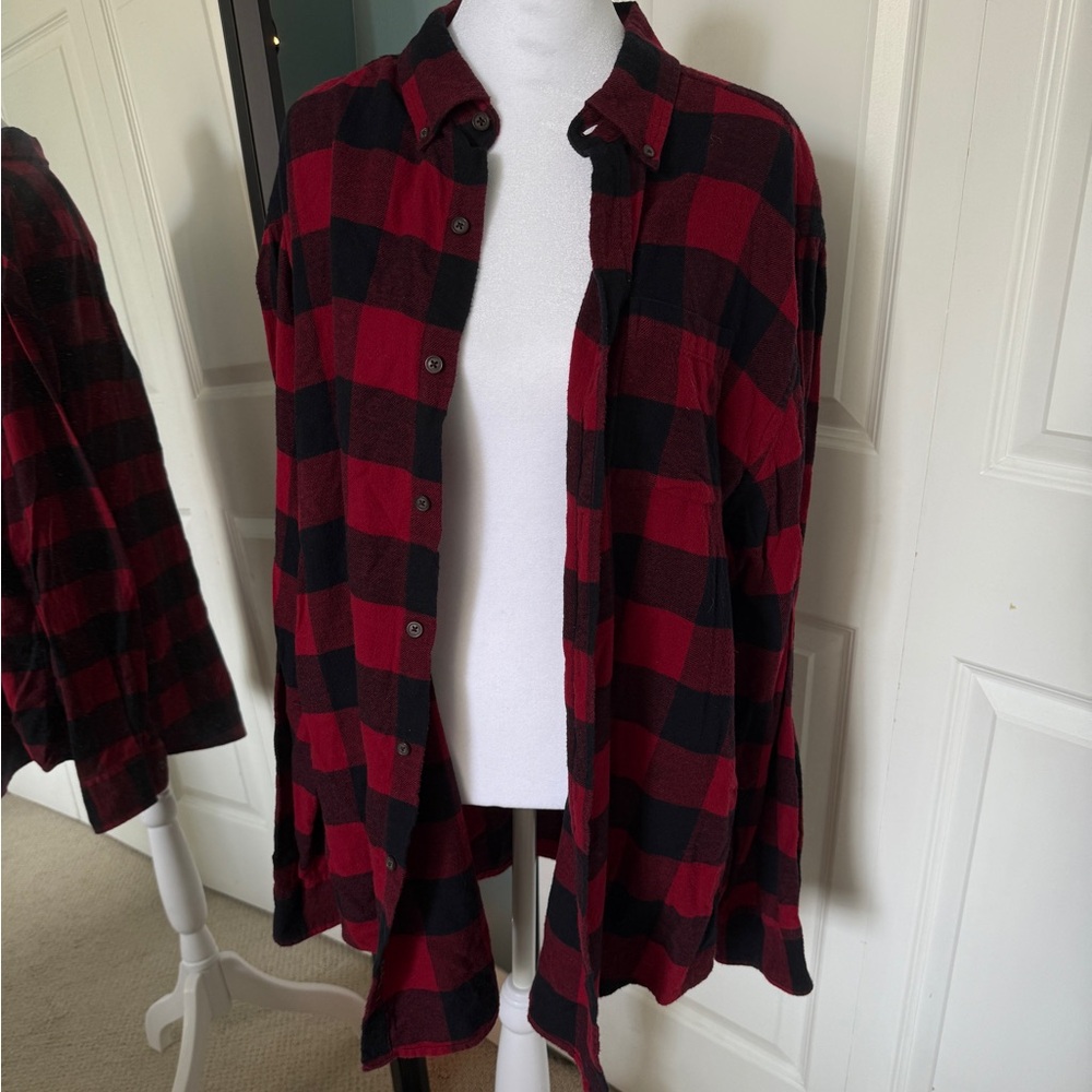 Croft&Barrow Red/Black Plaid Flannel Shirt- L